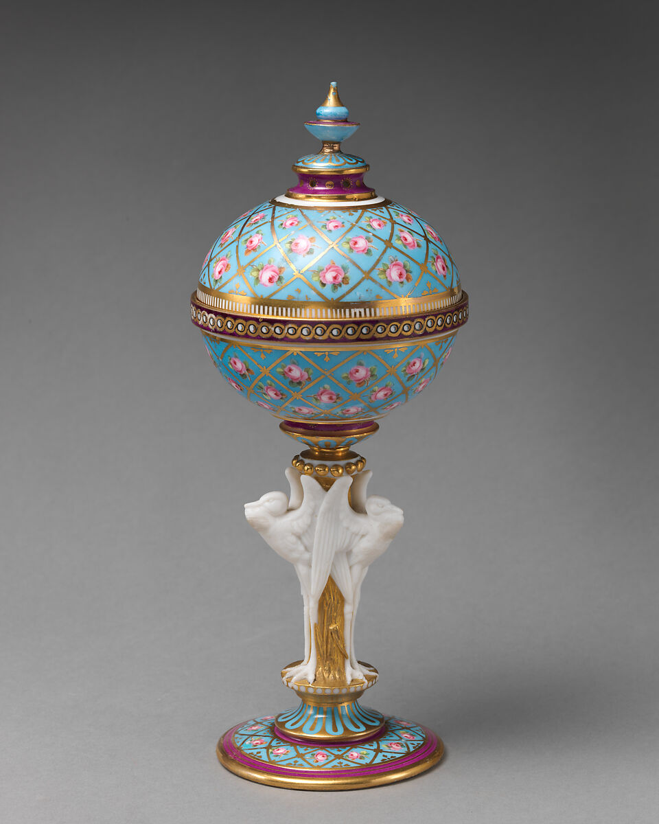 Container on stand, Minton(s) (British, Stoke-on-Trent, 1793–present), Bone china and unglazed porcelain (Parian ware), British, Stoke-on-Trent, Staffordshire 