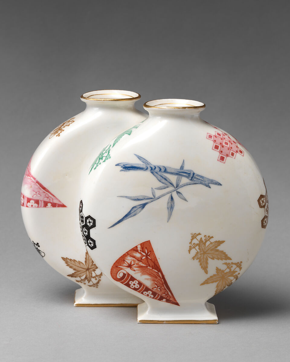 Double moon flask, Worcester factory (British, 1751–2008), Bone china, British, Worcester