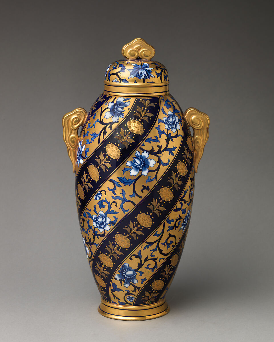 Urn with lid, Coalport (British, ca. 1799–1926), Porcelain, British, Coalport 