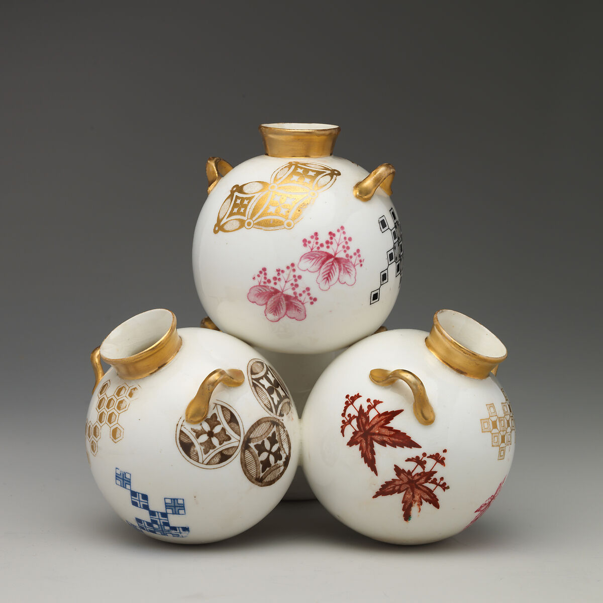 Quadruple orb vase, Worcester factory (British, 1751–2008), Porcelain, British, Worcester