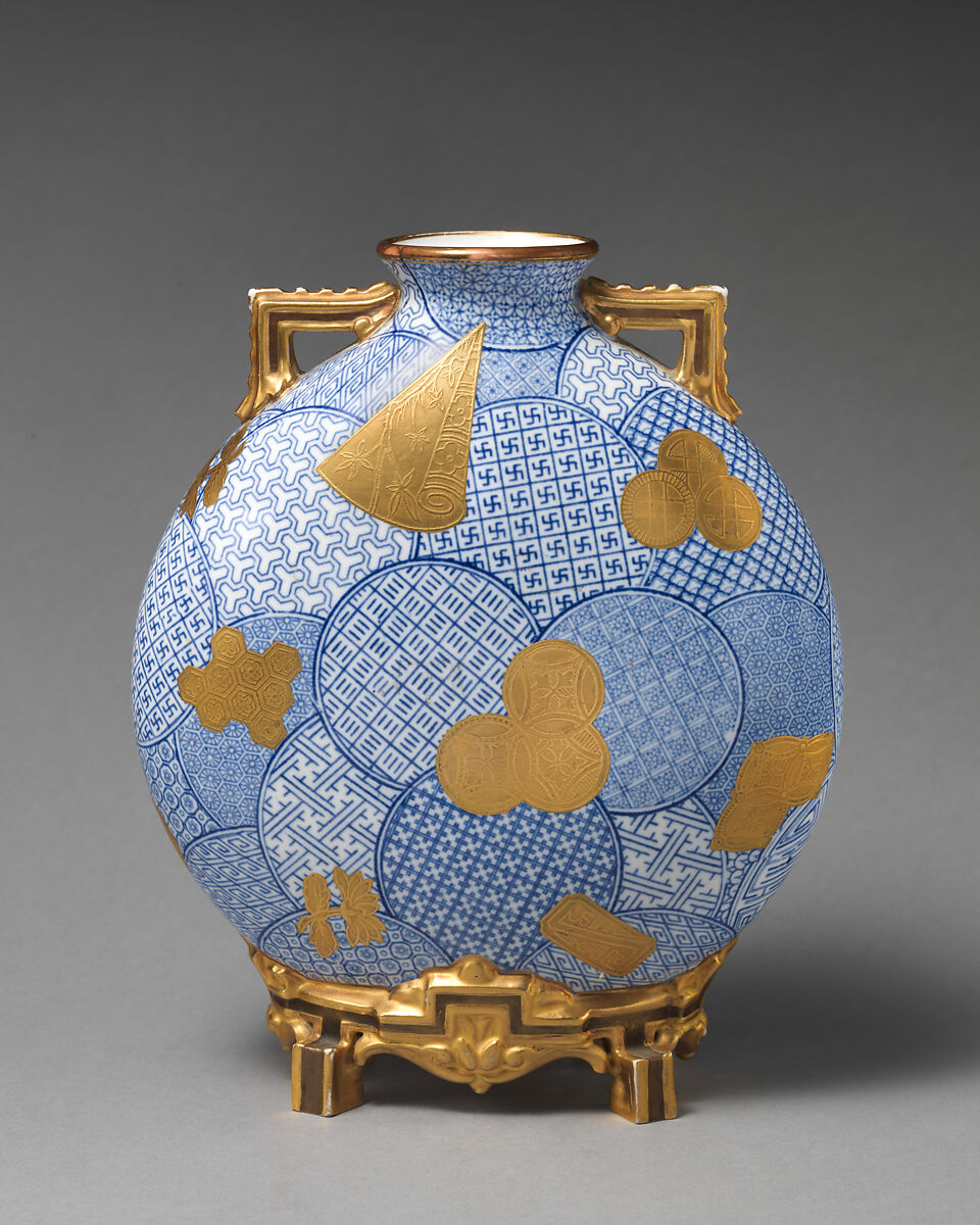 Moon flask, Worcester factory (British, 1751–2008), Bone china, British, Worcester 