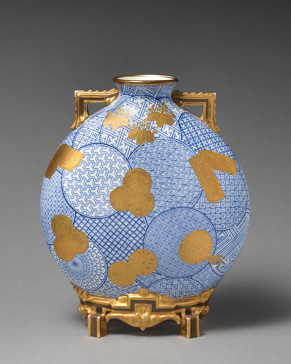 Moon flask, Worcester factory (British, 1751–2008), Bone china, British, Worcester