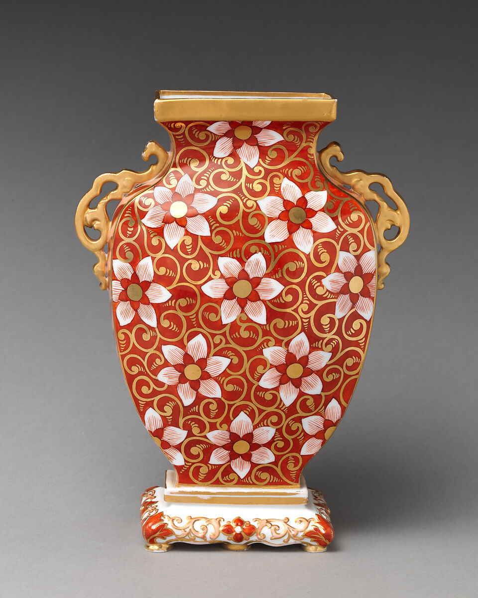 Vase (one of a pair), Copeland (British, 1833–1970), Bone china with enamel decoration and gilding, British, Stoke-on-Trent 