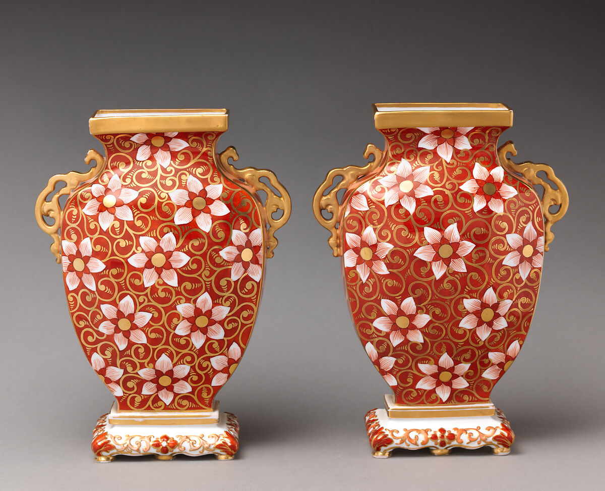 Vase (one of a pair), Copeland (British, 1833–1970), Bone china with enamel decoration and gilding, British, Stoke-on-Trent