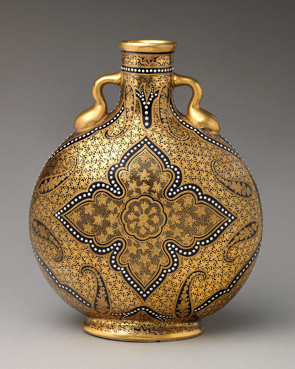 Moon flask with gilded decoration, Coalport (British, ca. 1799–1926), Bone china with enamel decoration and gilding, British, Coalport