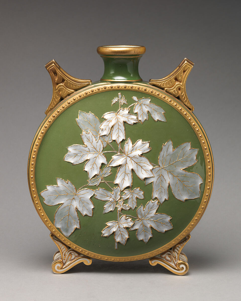 Moon flask with white grape leaf motifs, Grainger (British, active late 18th century), Porcelain, British, Worcester 