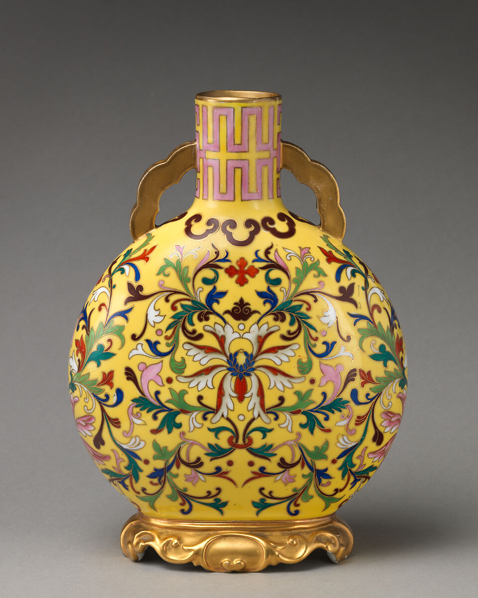 Yellow moon flask with "cloisonné" decoration, Worcester factory (British, 1751–2008), Bone china with enamel decoration and gilding, British, Worcester 