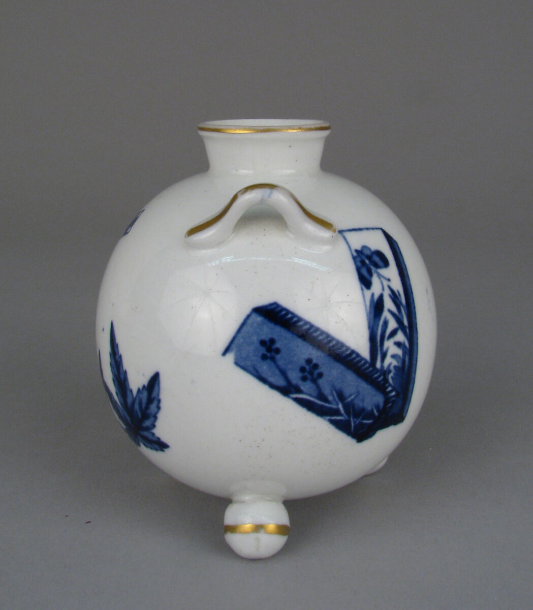 Miniature orb vase in blue and white, Worcester factory (British, 1751–2008), Earthenware, British, Worcester