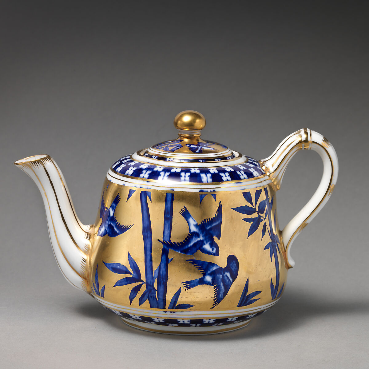 Tea pot (part of a service), Coalport (British, ca. 1799–1926), Porcelain, British, Coalport 