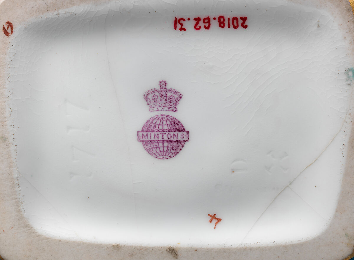 Vase with crane motifs and ring handles, Minton(s) (British, Stoke-on-Trent, 1793–present), Bone china, British, Stoke-on-Trent, Staffordshire