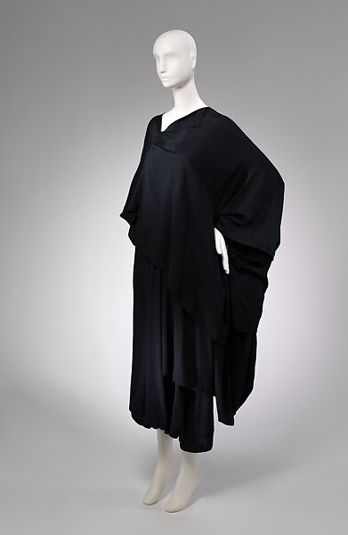 Dress, Comme des Garçons (Japanese, founded 1969), rayon, Japanese