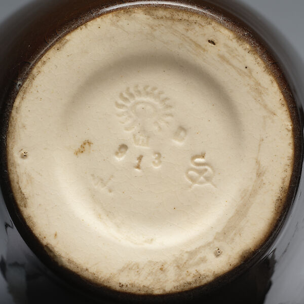 Vase, Rookwood Pottery Company (American, Cincinnati, Ohio 1880–1967), Earthenware, American