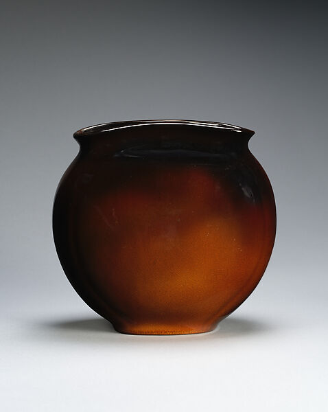 Vase, Rookwood Pottery Company (American, Cincinnati, Ohio 1880–1967), Earthenware, American