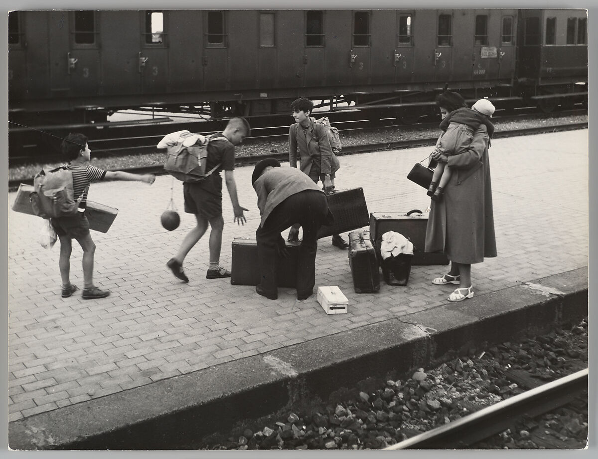 Train Station, Bologna, Mario De Biasi (Italian, Belluno 1923–2013 Milan), Gelatin silver print 