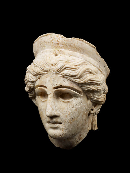 Head of a sphinx from a statue of Venus Heliopolitana, Marble 