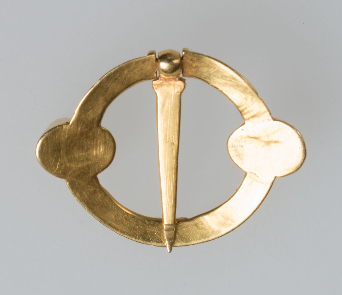 Ring Brooch, Gold and garnet, French or British