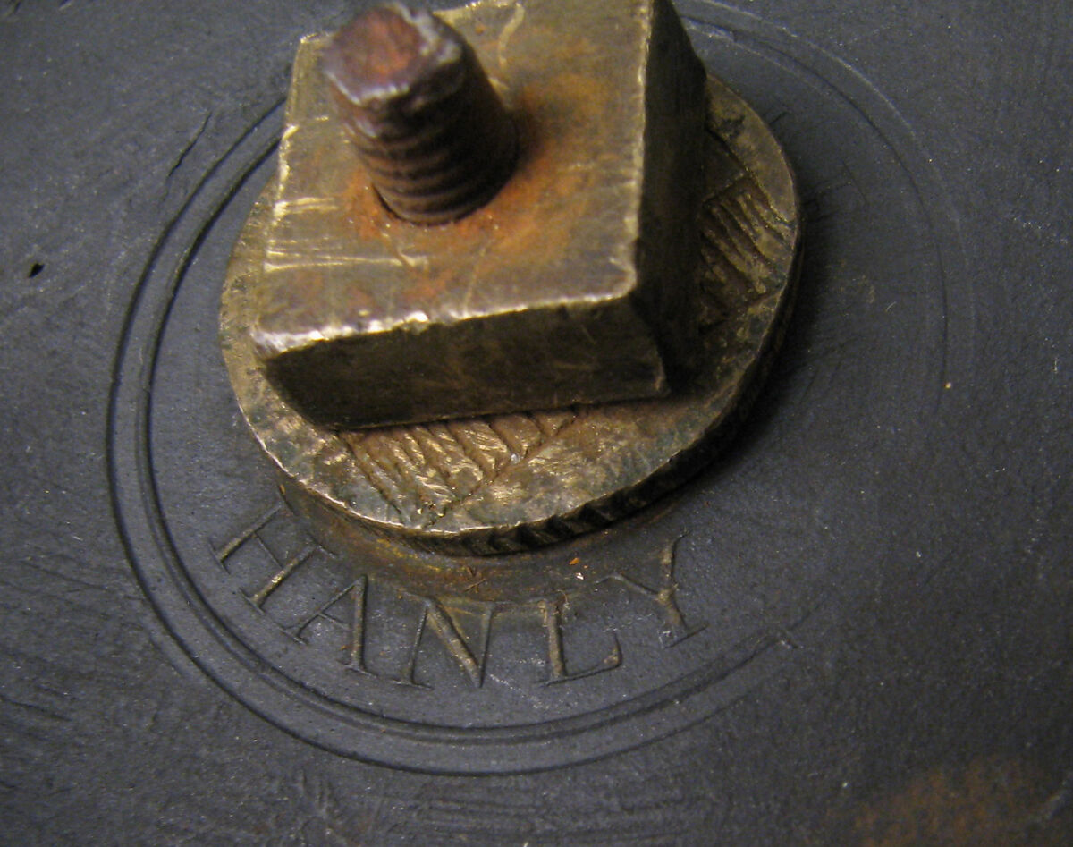 Ornamental agate creamware vase, James Neale, Agateware, creamware; basalt, British