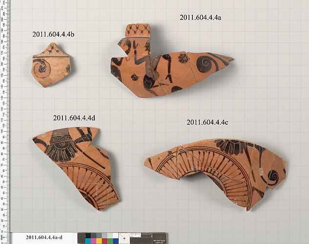 Terracotta fragments of a kylix: Komast cup (drinking cup)