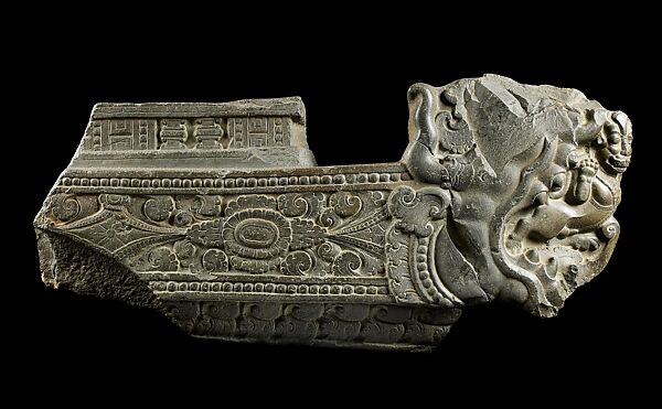 Throne Crossbar with Makara Finial, Schist, Central Thailand 