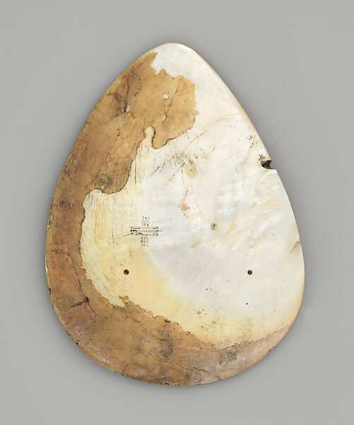 Riji, jakoli, or longkalongka (engraved pearl shell), Aboriginal artist, Pearl shell, ocher, Western Australia