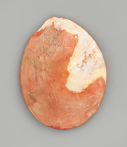 Riji, jakoli, or longkalongka (engraved pearl shell), Aboriginal artist, Pearl shell, ocher, Western Australia