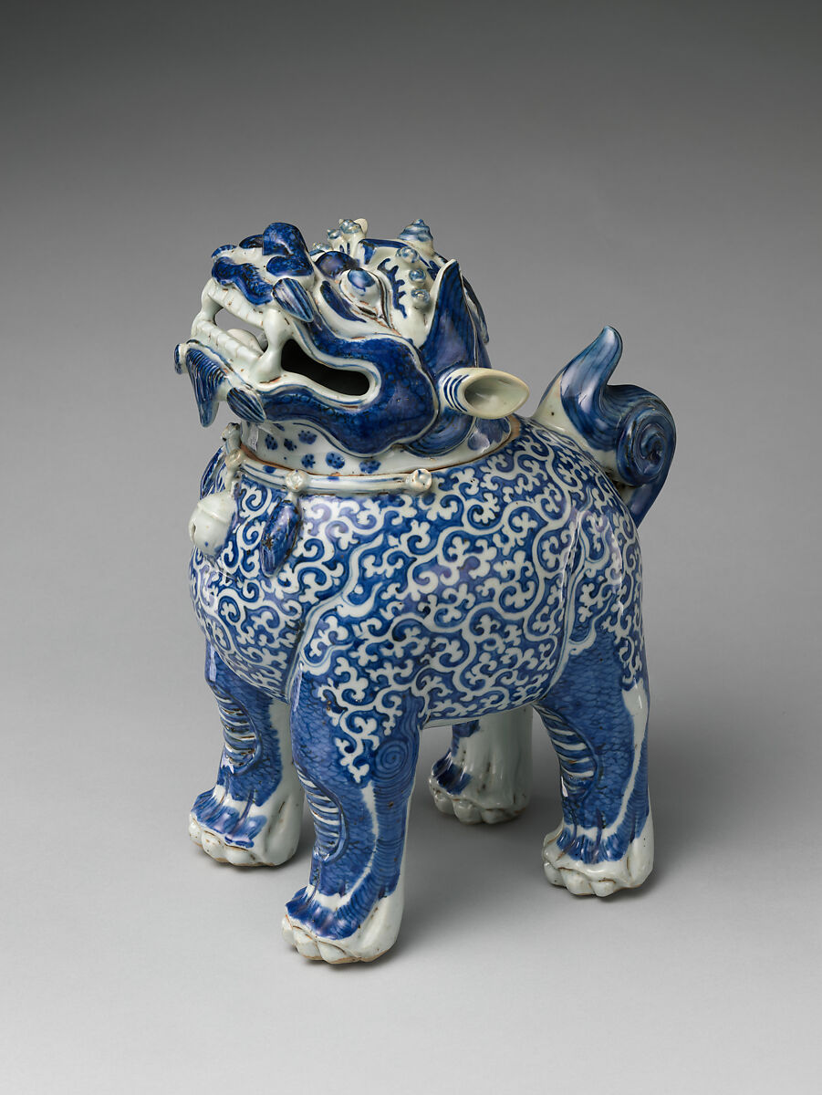 Censer in the form of a mythical beast, Porcelain painted in underglaze blue (Jingdezhen ware), China 