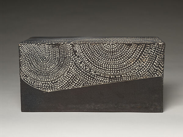 Footprint of the Buddha (Bussokuseki), Kondō Yutaka 近藤豊 (Japanese, 1932–1983), Stoneware with gray-black slip and impressed patterning with white slip inlay, Japan