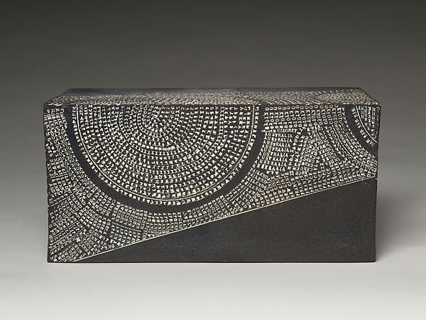 Footprint of the Buddha (Bussokuseki), Kondō Yutaka 近藤豊 (Japanese, 1932–1983), Stoneware with gray-black slip and impressed patterning with white slip inlay, Japan
