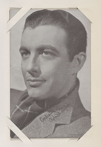 Robert Taylor from Movie Stars Exhibit Cards series (W401), Commercial photolithograph 