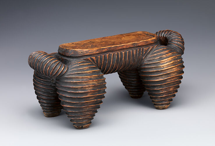 Zoomorphic headrest