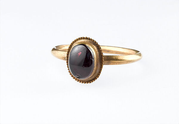 Garnet Ring, from the Colmar Treasure, Gold and garnet 