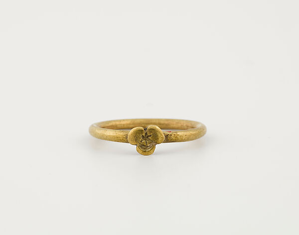 Star and Crescent Ring, from the Colmar Treasure, Gold 