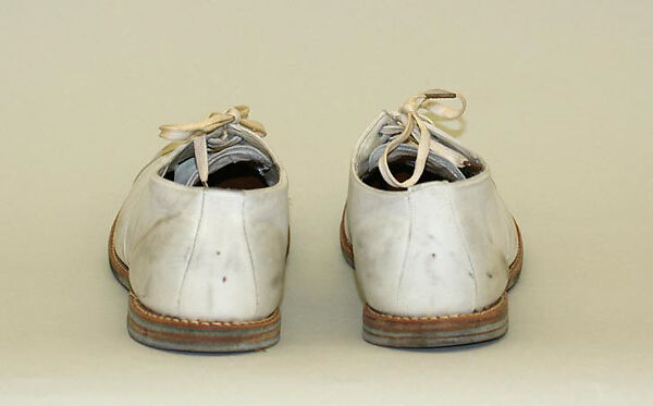 Athletic shoes, leather, American