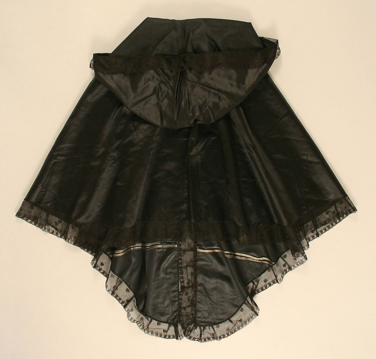 Cape, silk, American