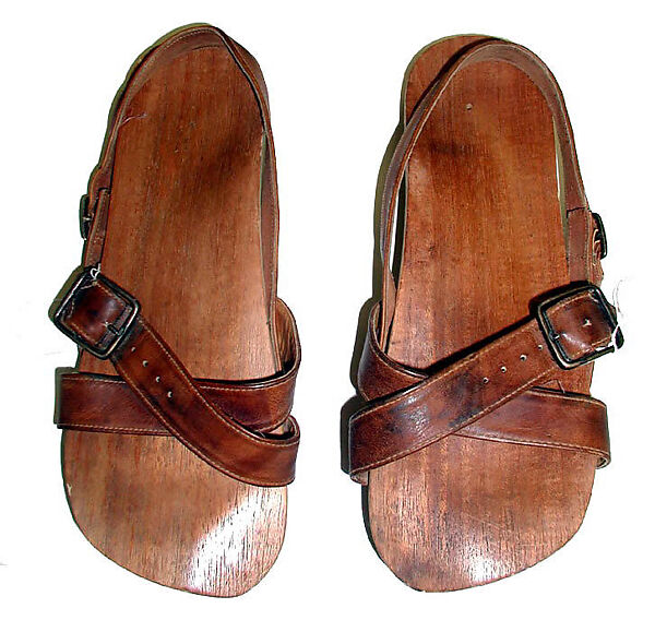 Earth Shoes, Anne Kelso (Danish), leather, wood, rubber, Danish