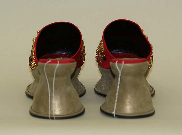 Fancy dress costume, Nicolao Atelier (Italian), silk, feathers, metal, Italian