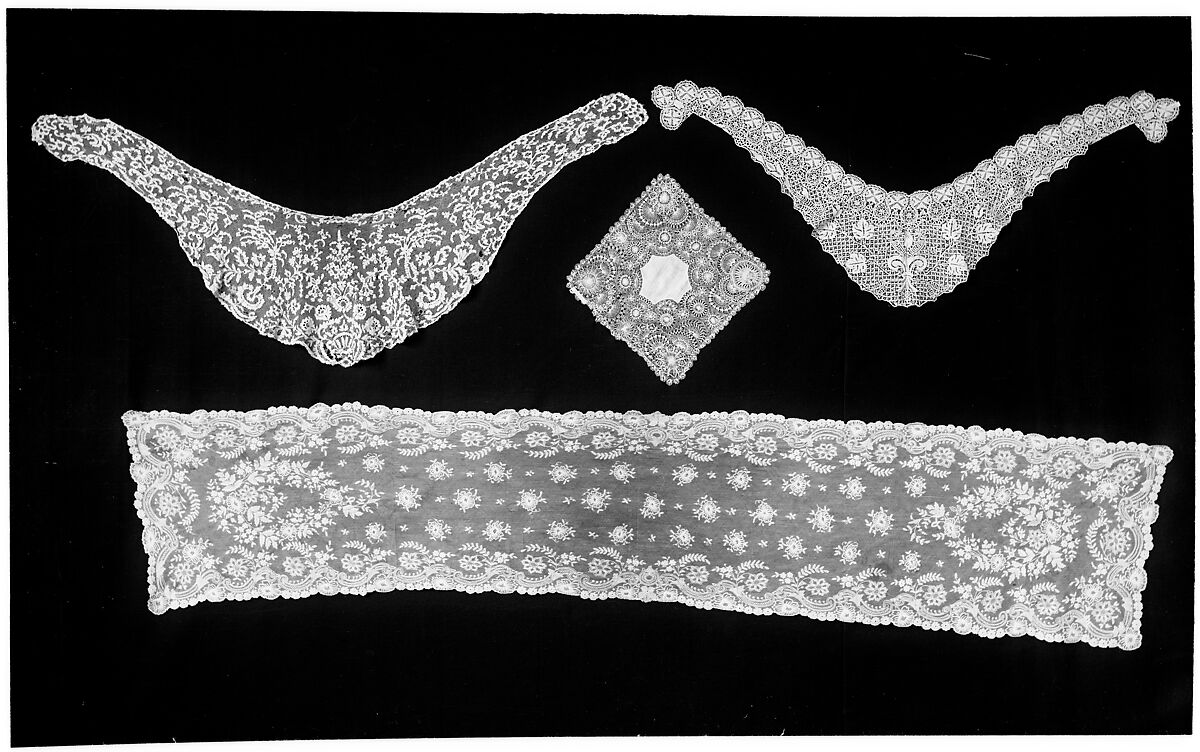 Collar, linen, British