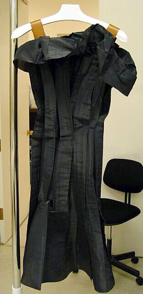 Dress, Issey Miyake (Japanese, 1938–2022), polyester, leather, Japanese 