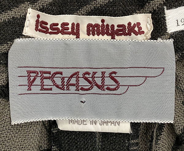 Ensemble, Issey Miyake (Japanese, 1938–2022), cotton, wool, leather, acrylic, polyester, Japanese