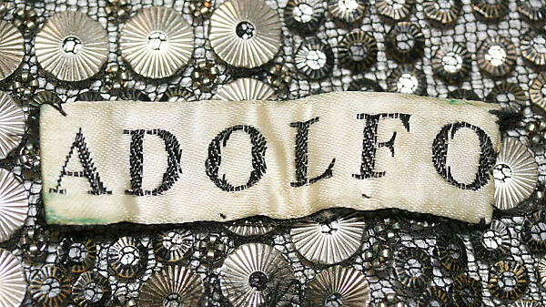 Helmet, Adolfo (American, born Cuba, Cárdenas 1923–2021 New York), silk, metal, plastic, American