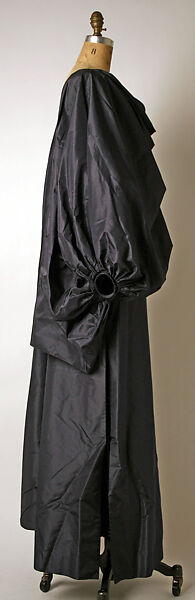 Evening ensemble, (a) Madame Grès (Germaine Émilie Krebs) (French, Paris 1903–1993 Var region), (a) silk   
(b, c)  silk, leather, French