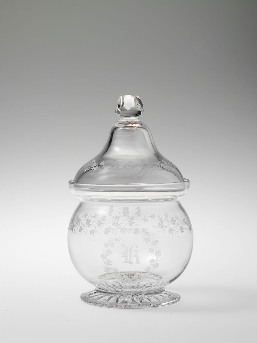 Sugar bowl, Boston &amp; Sandwich Glass Company (American, 1825–1888, Sandwich, Massachusetts), Blown and engraved glass, American 