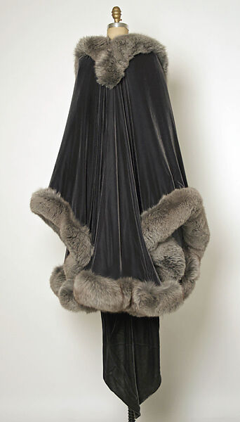 Evening ensemble, Halston (American, Des Moines, Iowa 1932–1990 San Francisco, California), silk, fur, American