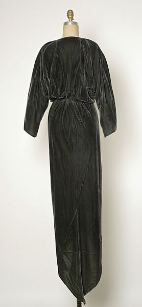 Evening ensemble, Halston (American, Des Moines, Iowa 1932–1990 San Francisco, California), silk, fur, American