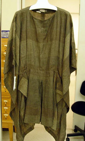 Dress, Issey Miyake (Japanese, 1938–2022), linen, Japanese 