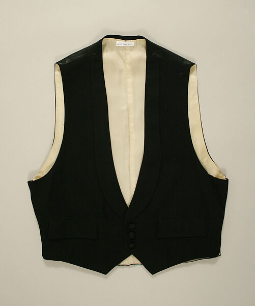 Suit, (a–c) wool; (d) silk, British