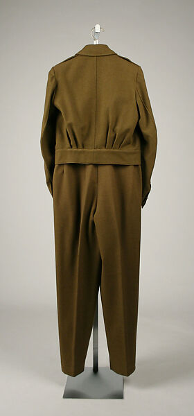 Military ensemble, wool, British