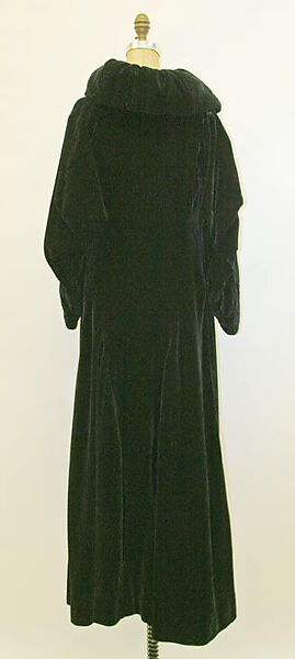 Coat, House of Lanvin (French, founded 1889), silk, fur (possibly ermine), French