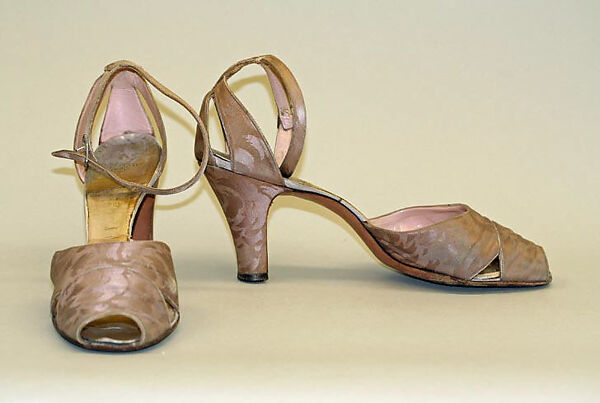 Evening ensemble, Nettie Rosenstein (American, 1890–1980), silk, American