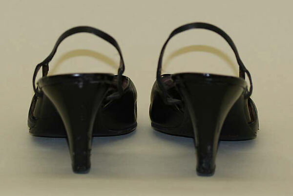 Ensemble, House of Chanel (French, founded 1910), wool, cotton, leather, metal, French